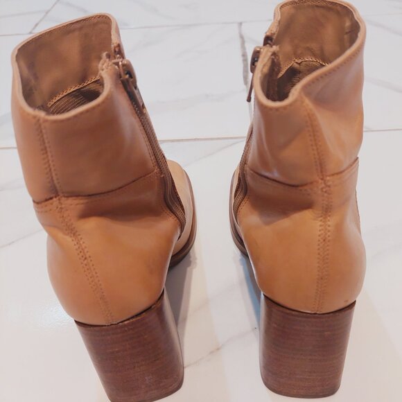 Short Leather Boots - Picture 2 of 5